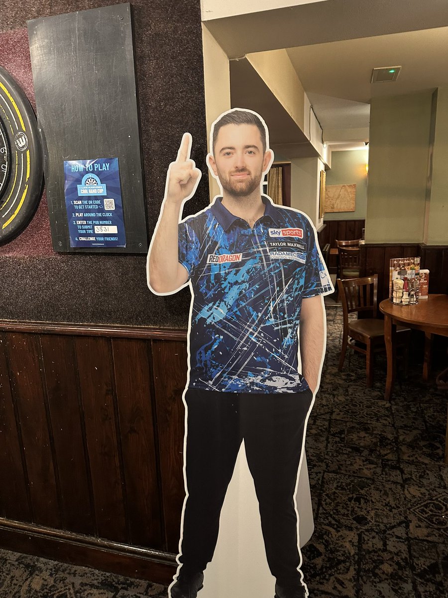 Just having a chuck with my mate <a href="/lukeh180/">Luke Humphries</a> 😂