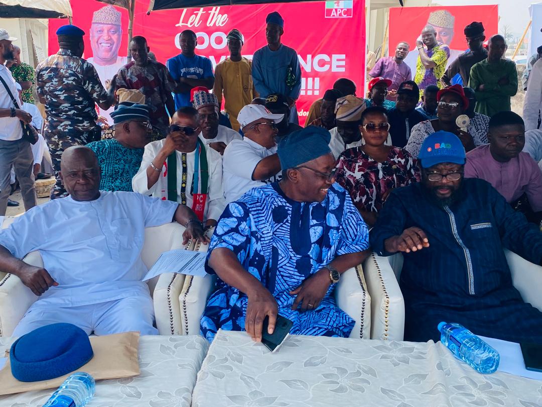 Earlier today, I joined distinguished members and stake holders of the Ekiti Central senatorial District to drum support for my friend, brother and governor <a href="/biodunaoyebanji/">Biodun Oyebanji</a>. The rapid development of our dear state is a testament to your impeccable leadership. We say BAO again.