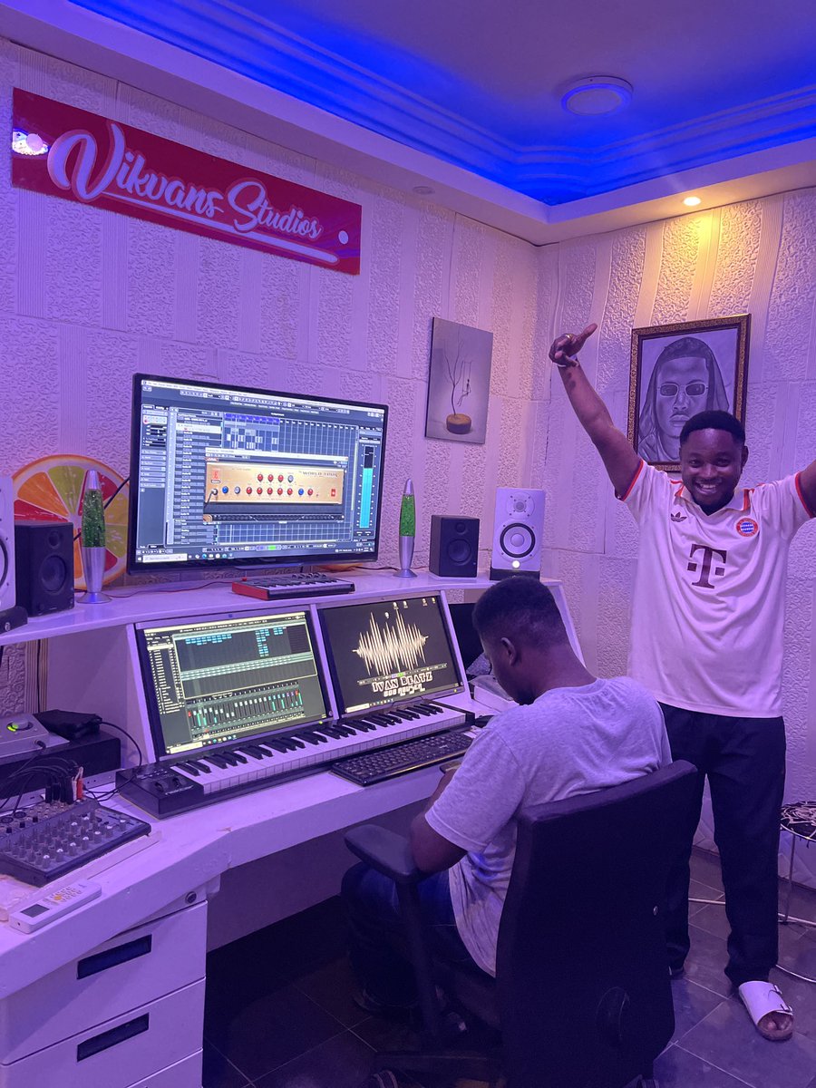 Trust we all good Fam?
Something nice coming so kindly follow me on all my DSPs ⬇️ 

audiomack.com/ogatoogh

boomplay.com/artists/325426…

youtube.com/@ogatoogh?si=h…

open.spotify.com/artist/5J6lWD9…

#Ogatoo
#teamBUBUDA