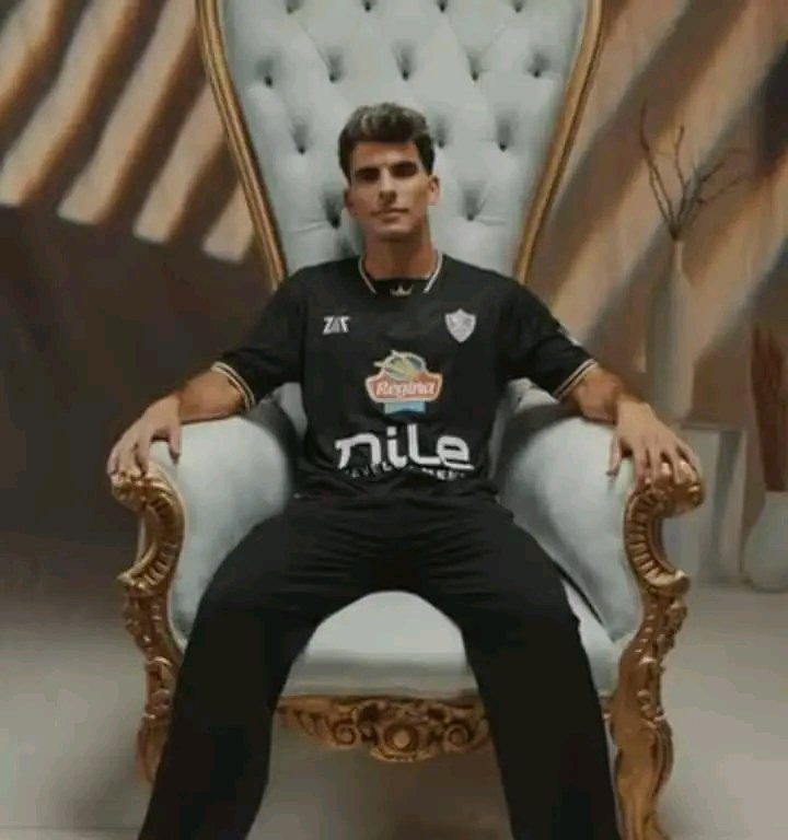 افضل لاعب داخل القارة بلا منازع 

#زيزو_جمهورك_في_ظهرك_اثبت_نفسك