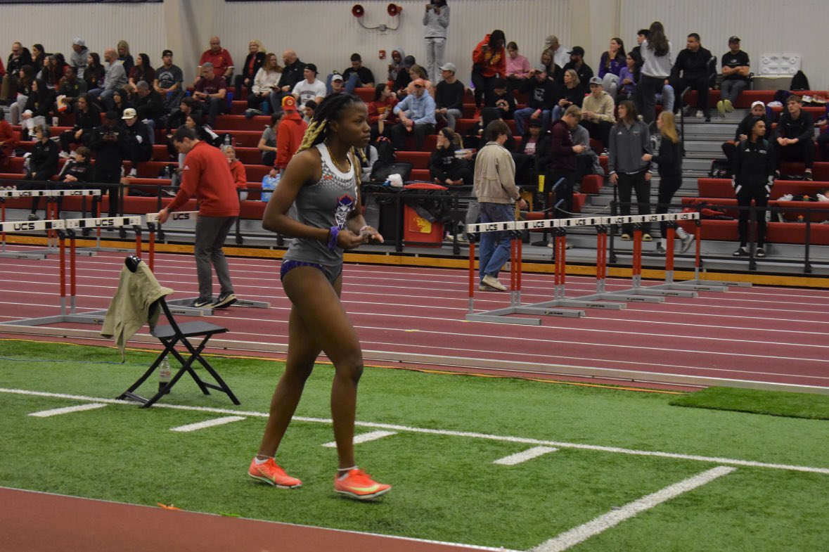 had my first collegiate win this past weekend &amp; pr’d in the race 🥹 , thank you God for blessing me !