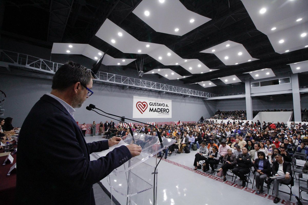 SEGOB CDMX (@segobcdmx) on Twitter photo ¡Por un comercio en vía pública ordenado e incluyente!
En el #ForoDeConsultaSECGOB, el titular de la <a href="/SPAOVP_CDMX/">Subsecretaría de Programas Alcaldías Ordenamiento</a>, @lluberesubse destacó la importancia de atender los vacíos legales en la normatividad vigente y construir un programa de reordenamiento colaborativo.
Para ello, ¡Por un comercio en vía pública ordenado e incluyente!
En el #ForoDeConsultaSECGOB, el titular de la <a href="/SPAOVP_CDMX/">Subsecretaría de Programas Alcaldías Ordenamiento</a>, @lluberesubse destacó la importancia de atender los vacíos legales en la normatividad vigente y construir un programa de reordenamiento colaborativo.
Para ello,
