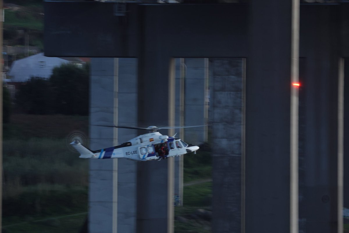 AlbertoSxenick's tweet image. Localizada con vida la mujer desaparecida en #Rande.
Ha aparecido viva y en buen estado. Se trató de una falsa alarma.