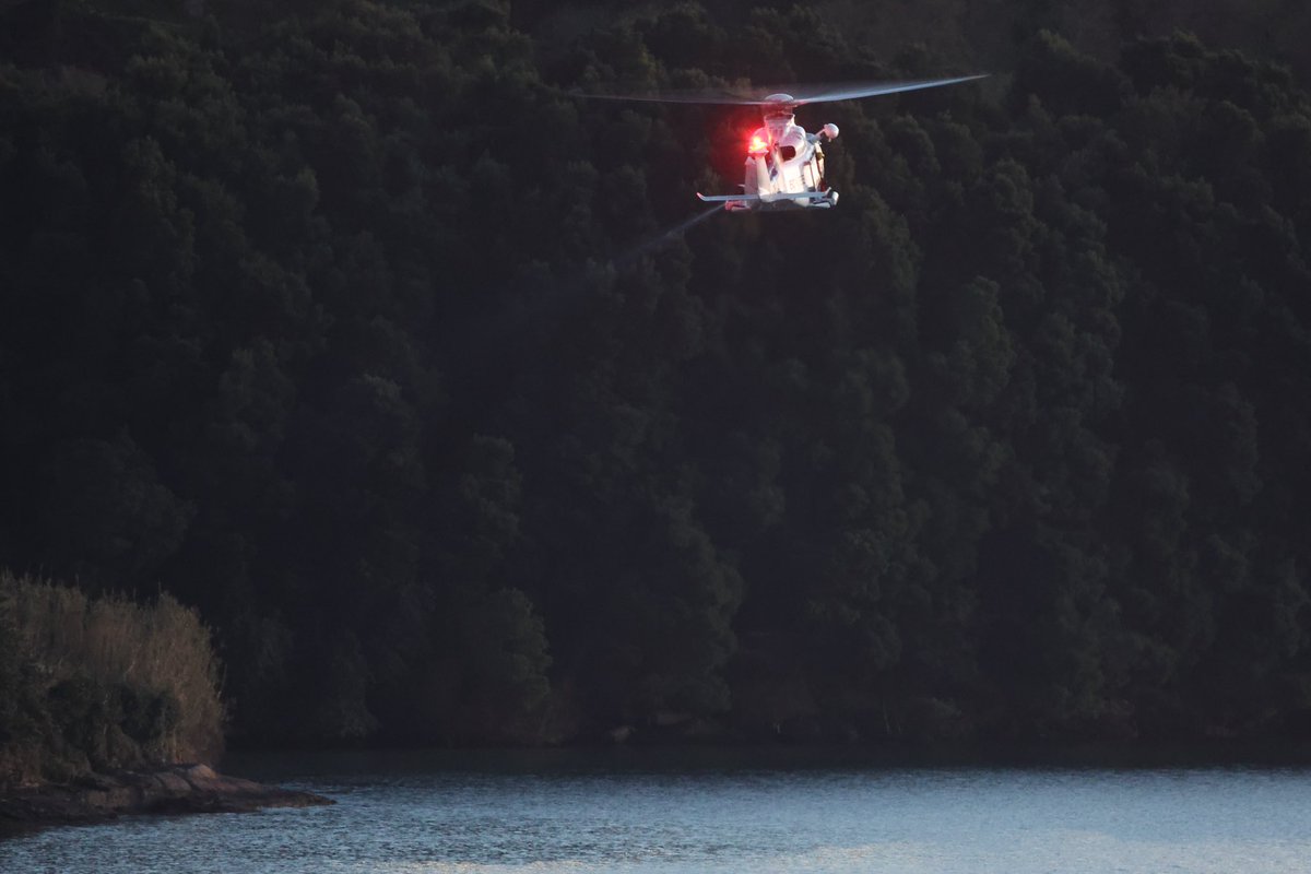 AlbertoSxenick's tweet image. Localizada con vida la mujer desaparecida en #Rande.
Ha aparecido viva y en buen estado. Se trató de una falsa alarma.