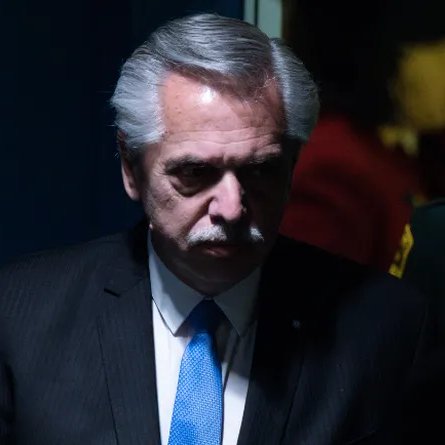 ⏩Un "clase A" caido en desgracia.....
La Justicia argentina procesó al expresidente Alberto Fernández por violencia de género, contra su querida Fabiola...
Un clase "A" de la política según la escala de valores de nuestro Presidente electo,Yamandú Orsi -