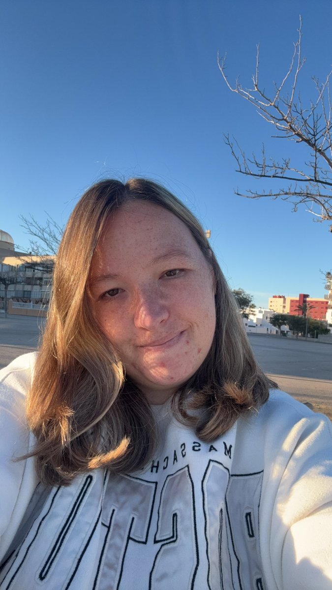 AimeeTaits's tweet image. Hey 👋🏻.
My Name is Aimee and I am 23 years old from the UK but living in Alicante Spain 🇪🇸 .
I have been a neurodivergent streamer and creator since I was very young and I am loving the journey so far.
My favourite things are:
Turtles 🐢
Journaling 📒
Nature 🪴
Food 🍟