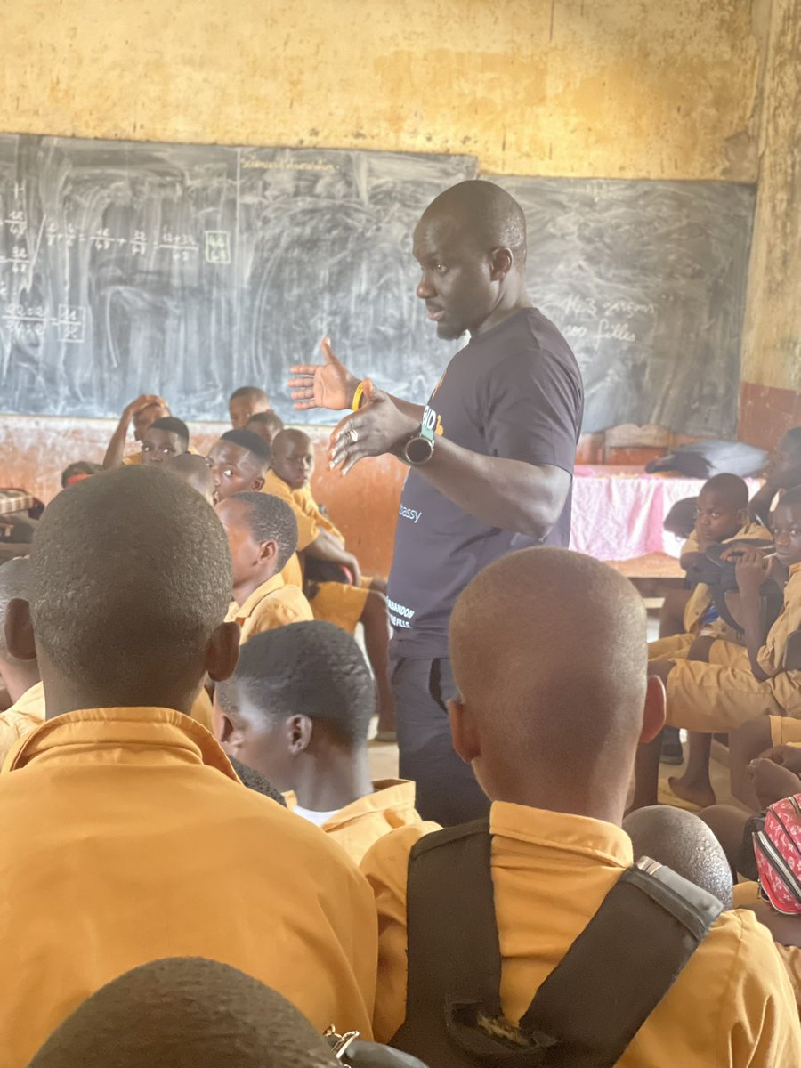 An impactful day in Kindia!

On just the first day, we’ve already achieved nearly half of our target:

- Trained 200 young girls on menstrual health
- Donated 600 sanitary kits
- Educated 406 young boys
- Equipped 21 teachers &amp; 57 parents

Stay tuned for Day 2!