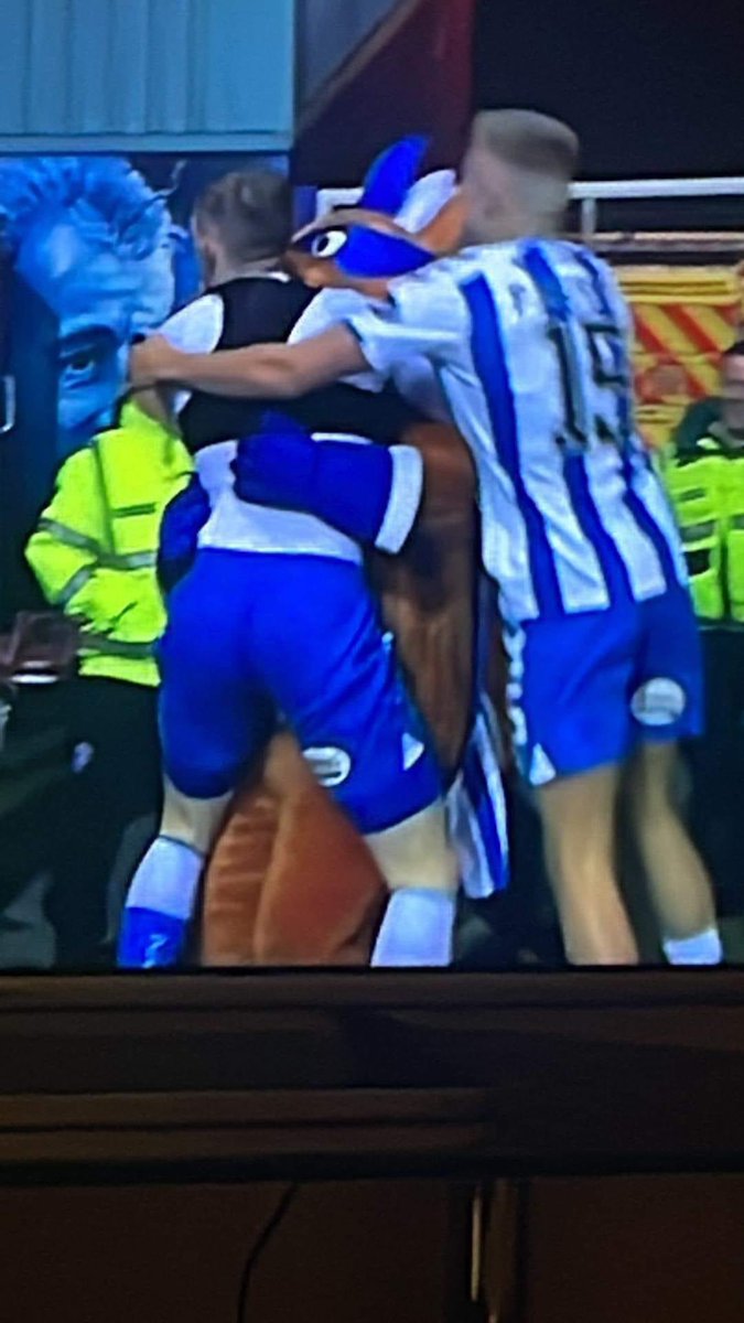 Captain Conker🐿 tweet media