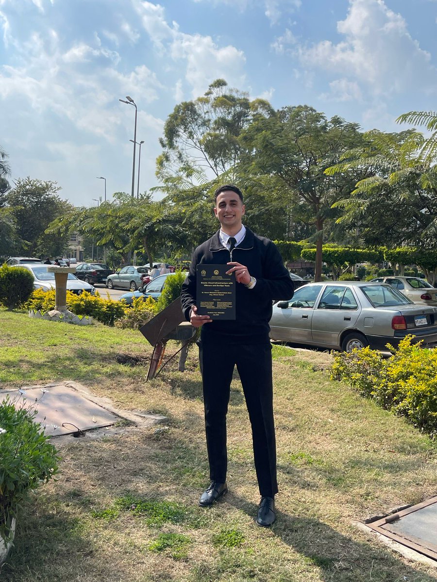 WalidMagdy74's tweet photo. Graduation Project 1 💯✅ https://t.co/019APKUzaG