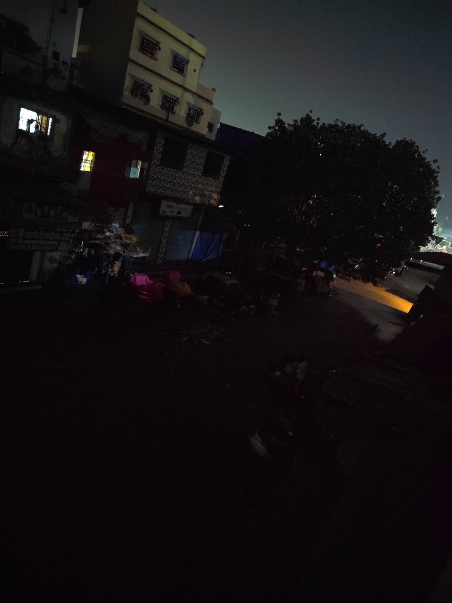 It's been over a month since I raised the issue regarding the non-functional street light on Road No. 14. Despite the request via the Adani app, no action has been taken. Please address this urgent safety concern before something unfortunate happens. <a href="/mybmcWardME/">WARD ME BMC</a> <a href="/Adani_Elec_Mum/">Adani Electricity</a>