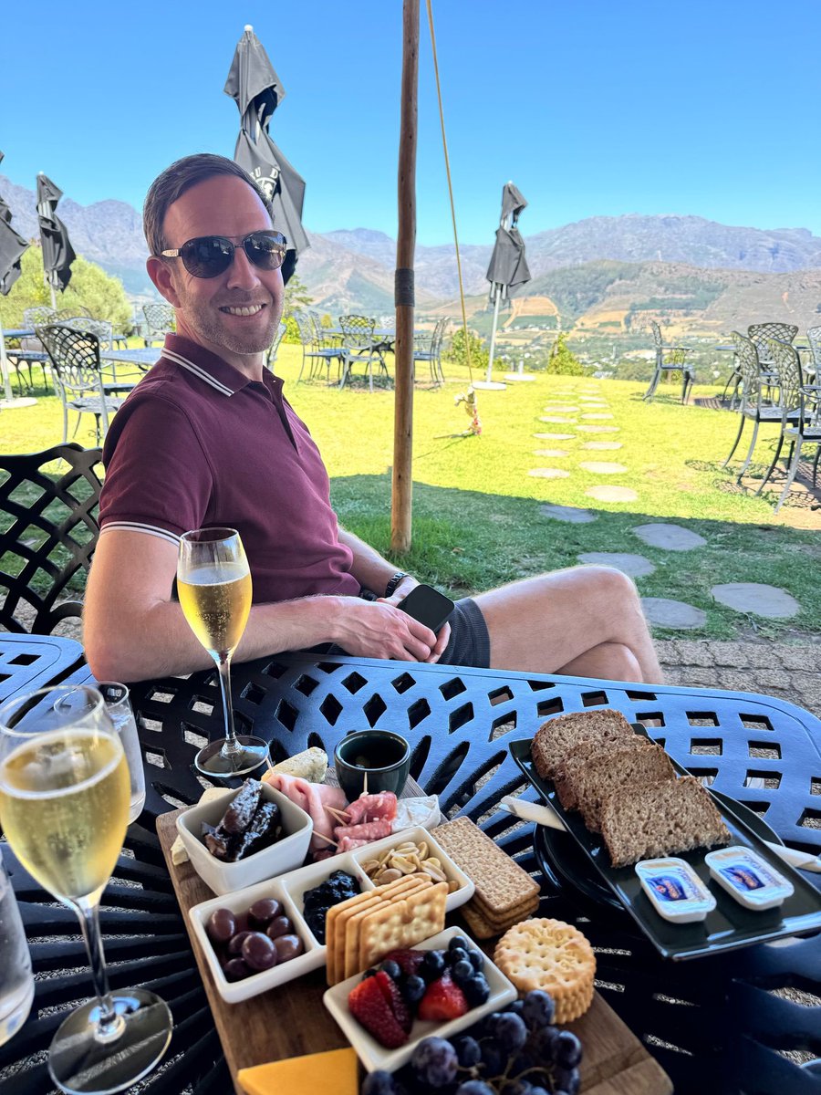 Toet82's tweet image. De week opstarten🍾