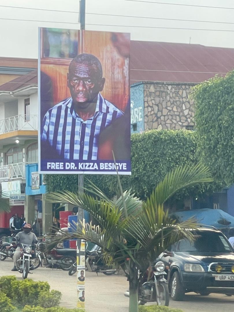 This is Rubabo Road - Rukungiri Municipality. 

I think that we should also adopt this around Kampala and other parts of the country 
#FreeKizzaBesigye 
#FreeEronKiiza 
#FreeAllPoliticalPrisonersInUganda