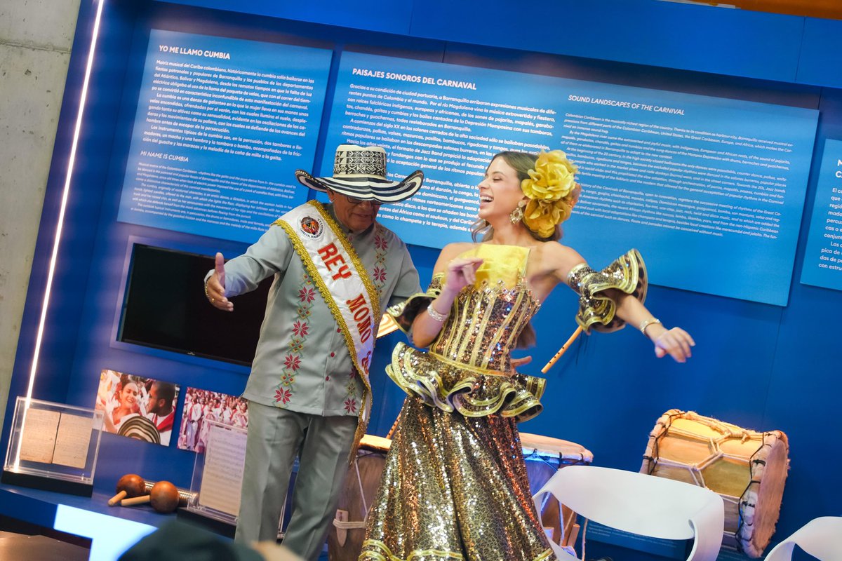 Recordando que en su Carnaval el homenaje a las familias que guardan un gran legado de tradición ha sido bandera, la reina del #CarnavalDeBarranquilla. <a href="/tatianaangulof/">Tatiana Angulo FDZ de Castro</a> se unió al foro el @eltiempo para invitar a todos los colombianos al #Carnaval2025. 

🔴📹 Sigue aquí la