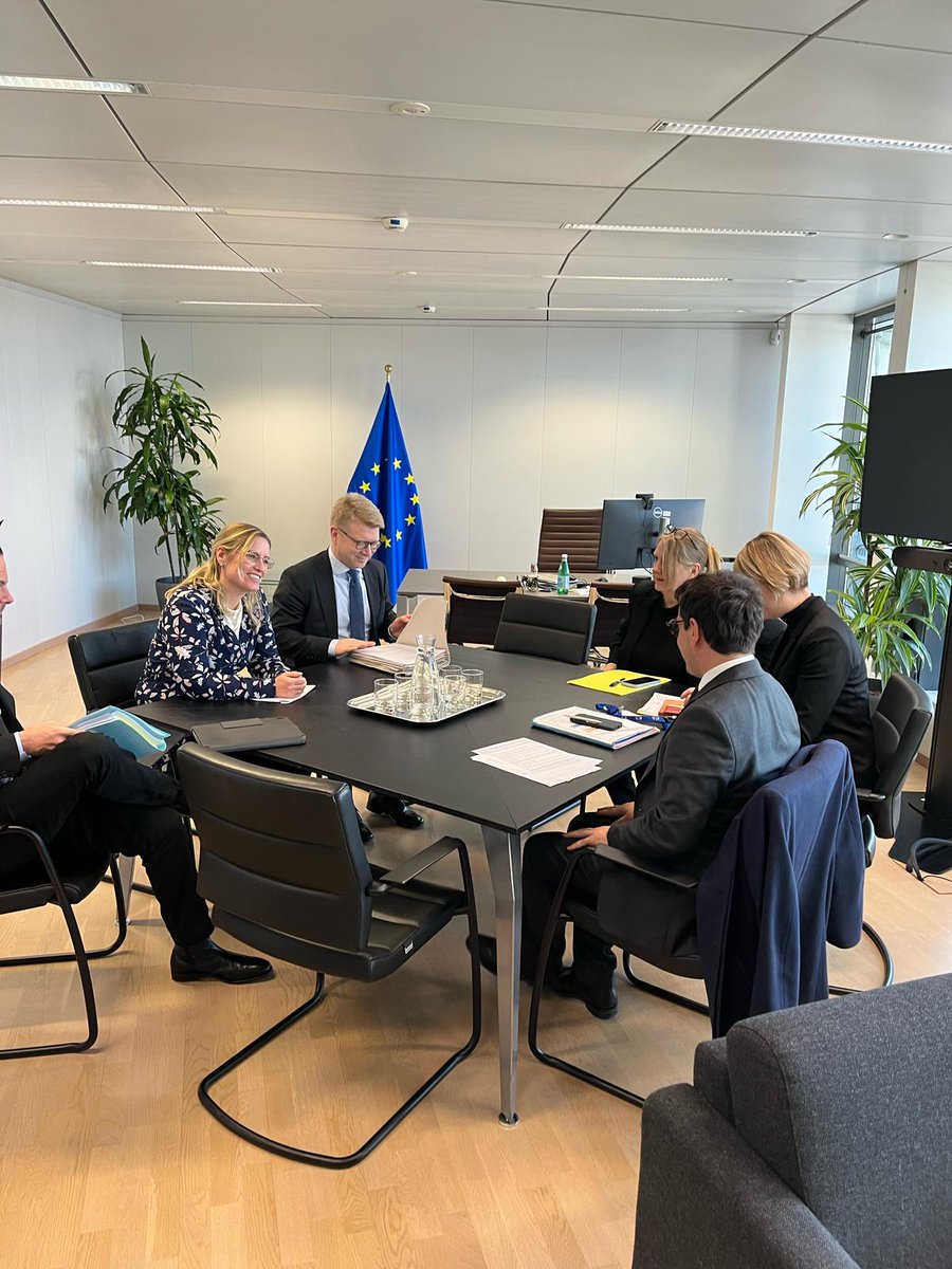 Thank you to EVP Stéphane Séjourné for a constructive meeting today in Bruxelles. We look forward to working closely together to strengthen Europe’s single market and competitiveness in the coming months and during the Danish EU presidency.

<a href="/steph_sejourne/">Stéphane Séjourné</a>
#dkpol
#eupol