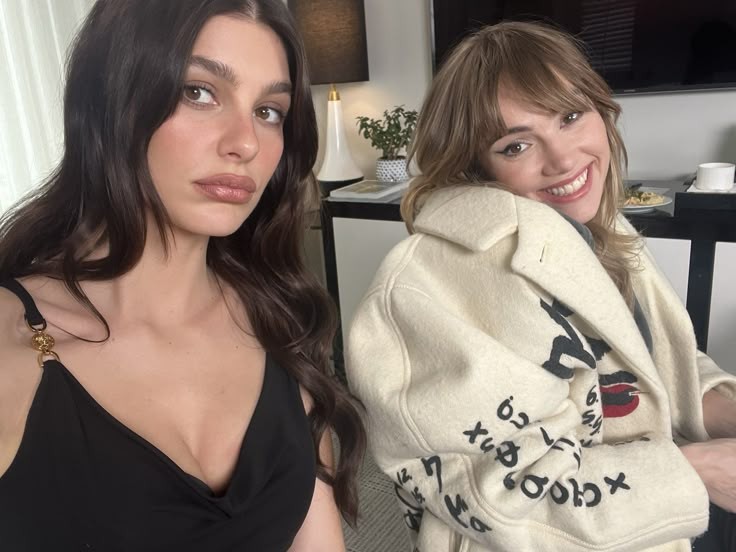 carouselais's tweet image. 