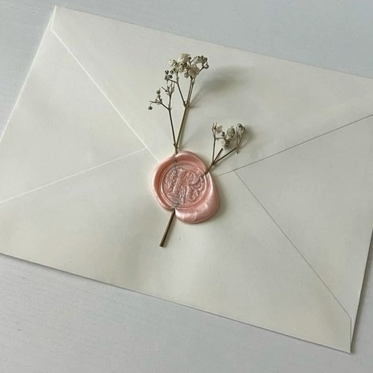 lavieestbelIe's tweet photo. Pink wax seals https://t.co/2C0LX03kWJ