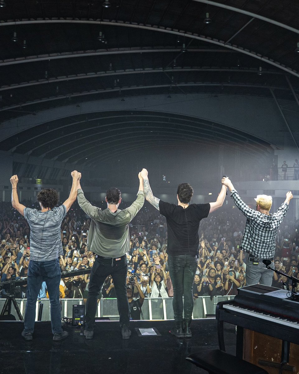 thescript's tweet image. Surabaya, Thank you for such an amazing show! We can’t wait to come back to do it all over again 🙌