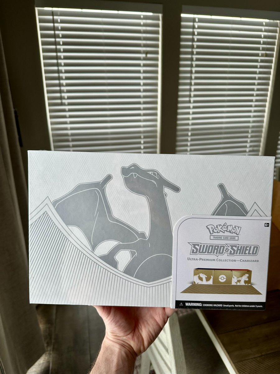 Charizard Sword &amp; Shield UPC 🧇 🧇 🧇 

$13 a spot, 20 spots total! 

Live wheel to of ☠️ to determine winner!

Shipping included in the US!