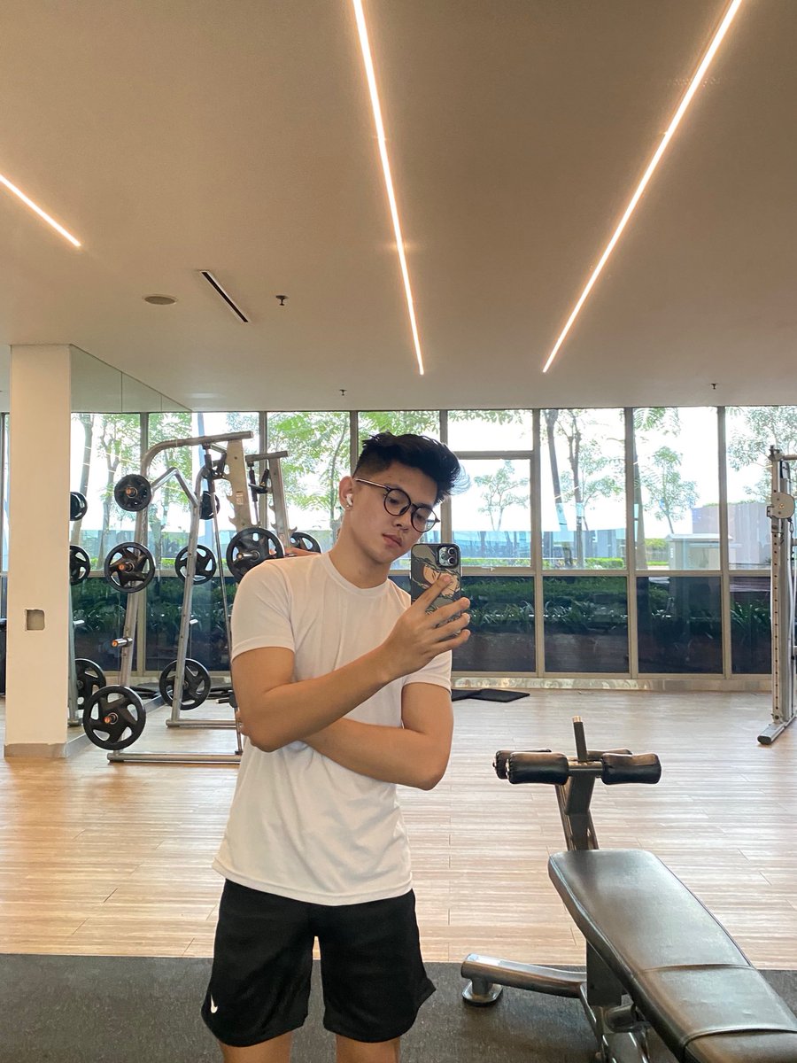 defnotandrews (@flynnriderr_) on Twitter photo 