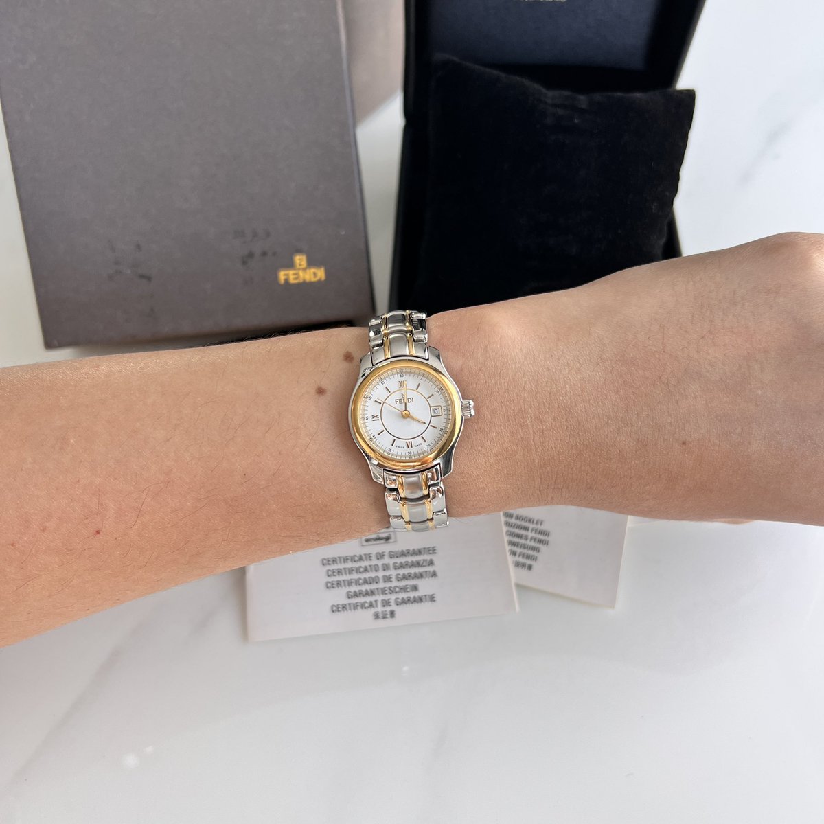 aommoae's tweet photo. Fendi 750L 2Tone 
Sale 🎀 8,900.-
#นาฬิกามือสอง #นาฬิกาแบรนด์เนมแท้ #แบรนด์เนมมือสอง #ของแท้มือสอง #fendiwatch #fendi750l #followmefollowtime https://t.co/lNBfEYnMxJ