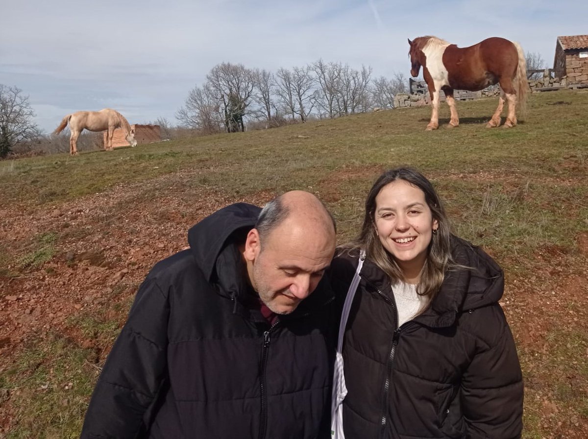 CryptoDomAlts's tweet image. 🔵Este fin de semana, la vivienda El Olivo disfrutó de una fantástica excursión en plena naturaleza.

👉🏼Visitaron Hontoria de la Cantera y recorrieron el sendero minero de San Adrián de Juarros.

💙 ¡Un plan perfecto para disfrutar del buen tiempo, aire libre y la compañía!