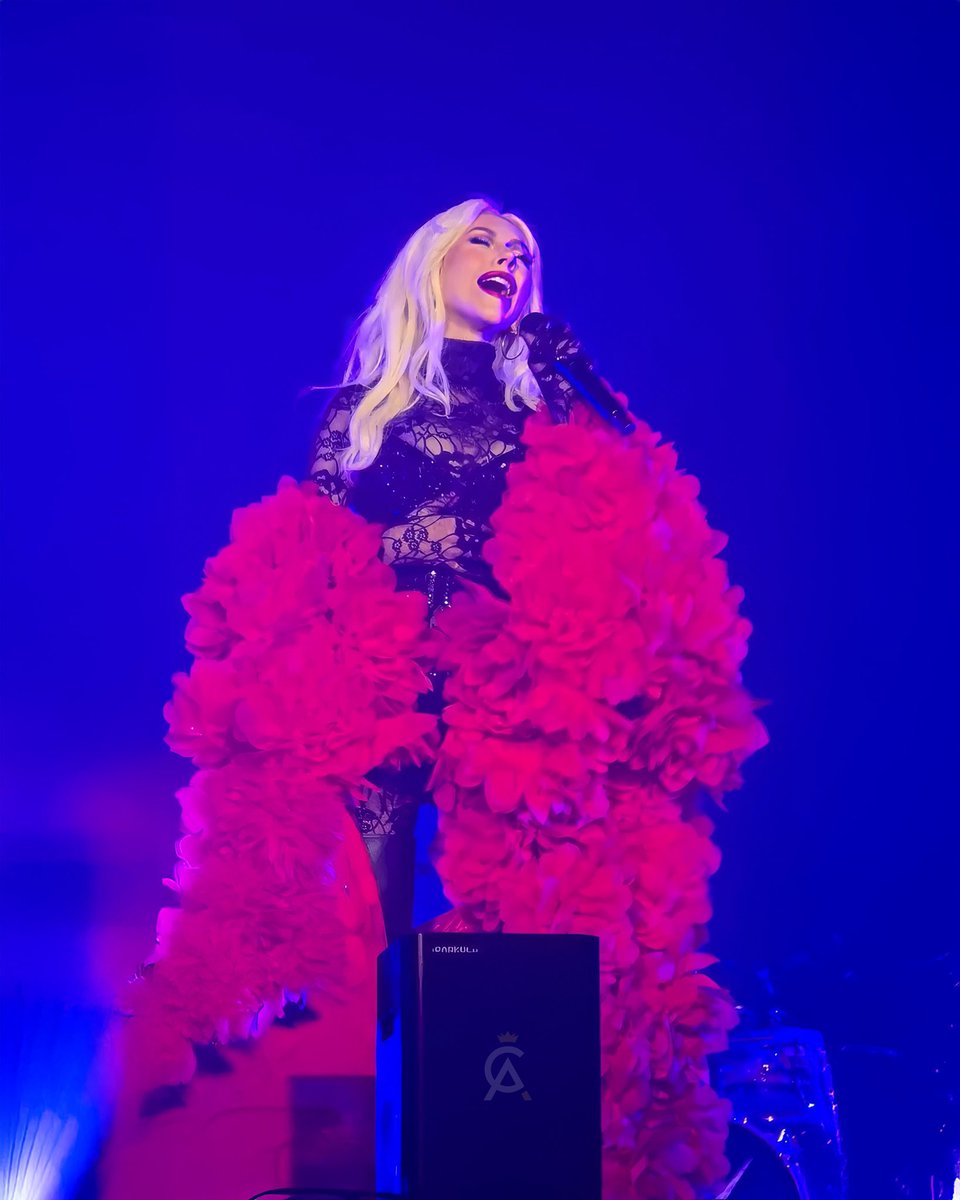 xtinachile's tweet photo. ❤️🖤 @xtina https://t.co/DCiL6YXq3m