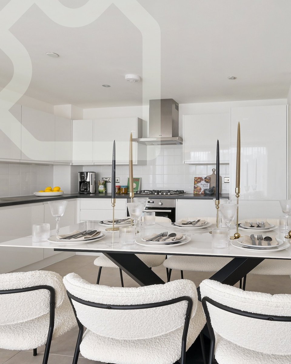 TeamZunikh's tweet image. Step inside Newgate Mews. 🏡

A testament to our commitment to quality and attention to detail.
zunikh.co.uk/developments/

#newhomedevelopment #doinggood #propertydevelopment #propertyinvestment #construction #realestatedevelopment #realestate #realestateinvestment #investment