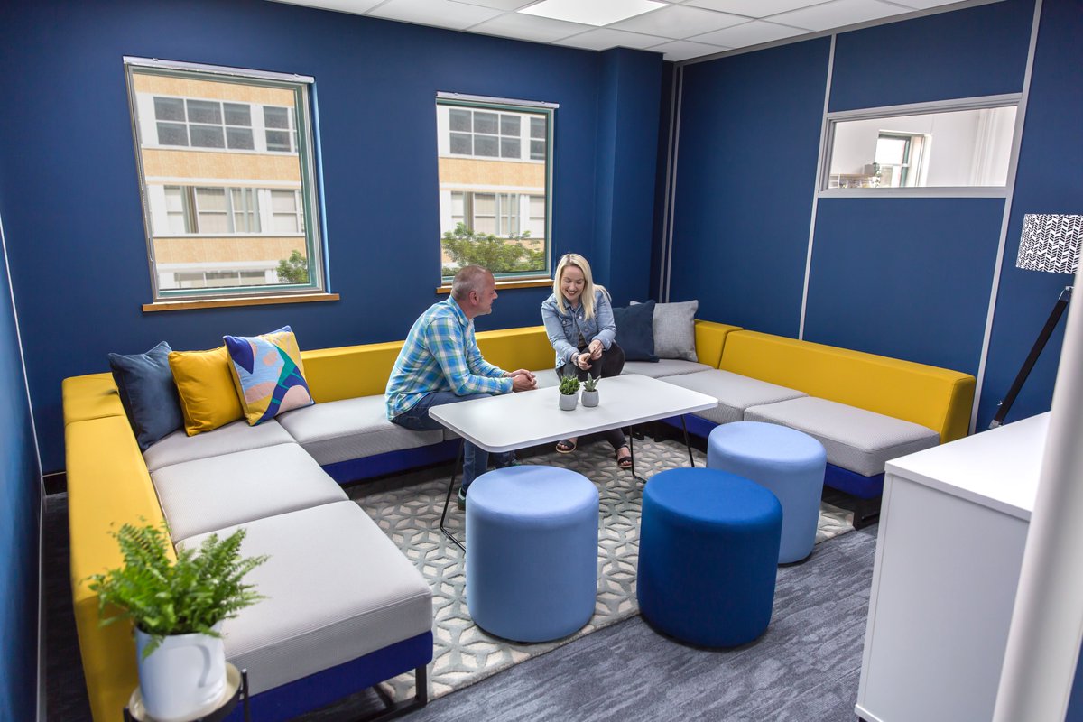 🚀 Feelin’ blue never looked so good! 💙
This collaboration space just levelled up with walls, furniture, and flooring all dressed in shades of cool, calming blue. It’s safe to say we’re absolutely floored by the vibe! 😎
Who knew productivity could be so on-point and on hue? 🎨