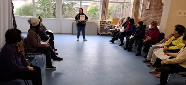 A Fulfilling Morning with Evergreen Club members
This morning, Tina provided an insightful explanation of influenza (flu) and the importance of getting vaccinated to get protected. 💉 We also conducted blood pressure checks for our members and did simple exercises. 💪