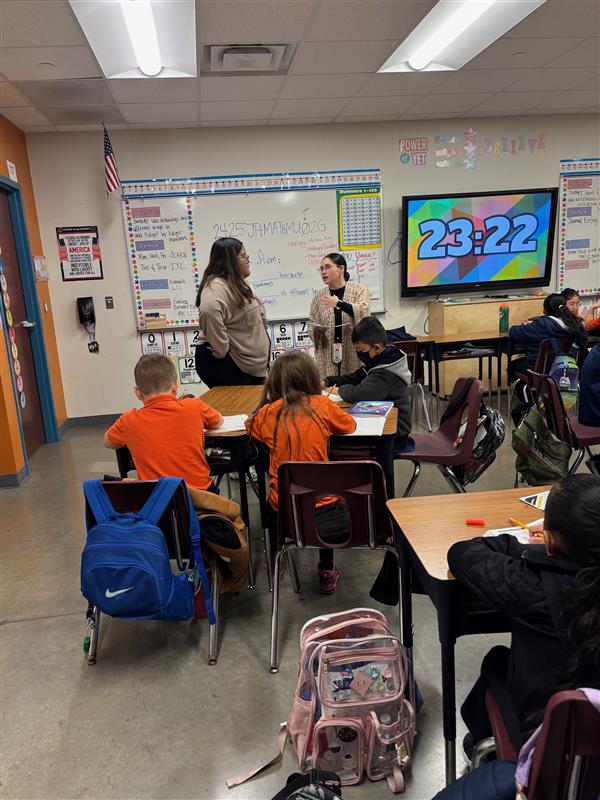BresDallas's tweet photo. Check out Ms. Lucio & @jubileeacademic Harlingen Leadership Team as they work to get 100% of students on-task for learning! Using the #ClassroomManagementHierarchy & #realtimecoaching, they support teachers to get 100% of students engaged. #educationalleadership #mybigrocks https://t.co/EbQFZxDycs