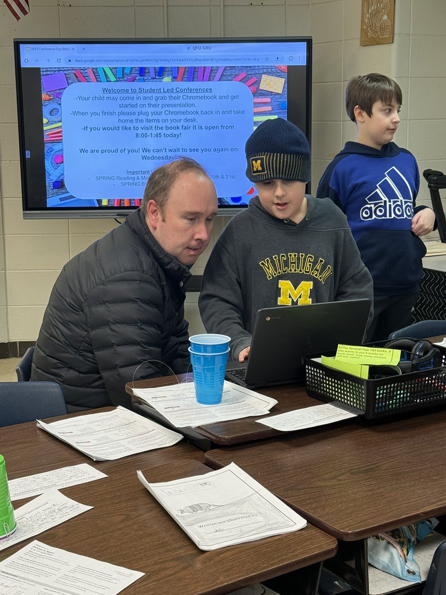 BarkerFinckCrew's tweet image. Student-led conferences are always a great way for kids to showcase their learning and reflect on their goals! We are so proud of their ownership! #BestFourthGradersInTheDistrict #JCPSJourneyToSuccess @JCPS_CAO #BigRoomBigGoals