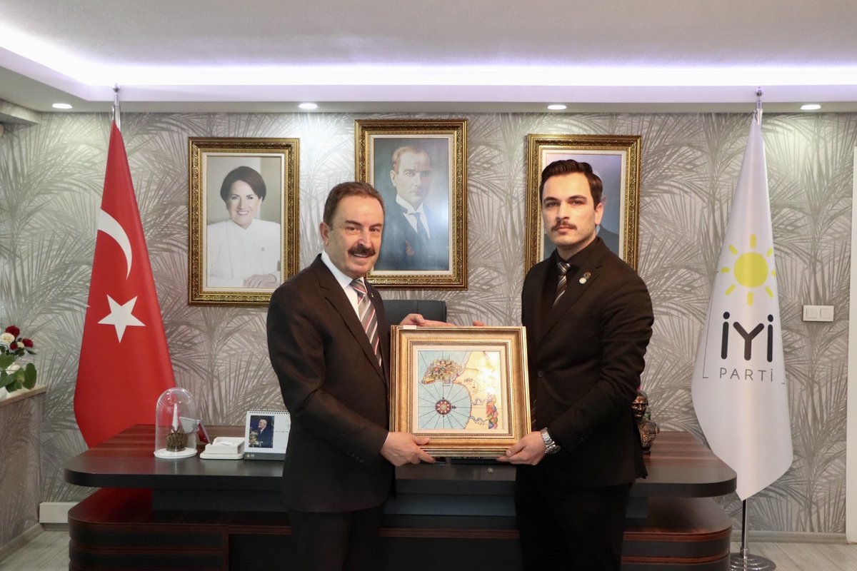 İYİ Partimize katılan Sn. Av. Adem ÖZTÜRK İl Başkanlığımızı ziyaret ederek hediyelerini takdim ettiler.

Kendisine teşekkür ediyor ve İYİ’ler ailesine hoşgeldiniz diyoruz.

<a href="/MDervisogluTR/">Müsavat Dervişoğlu</a> 
<a href="/YenerYILDIRIM06/">Dr. Yener YILDIRIM</a> 
<a href="/iyiparti/">İYİ Parti</a>