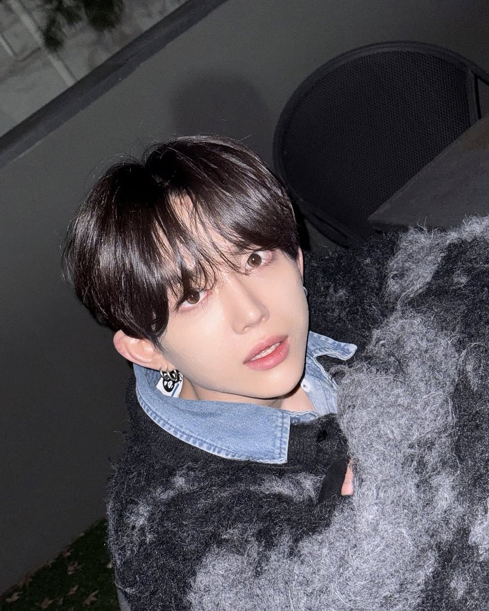 VahnFrance's tweet photo. INSTAGRAM | 17.02.25
[#VAHN 🦊] 

Coupe de cheveux

#나인아이 #NINEi #VAHN https://t.co/6LKES8kISC