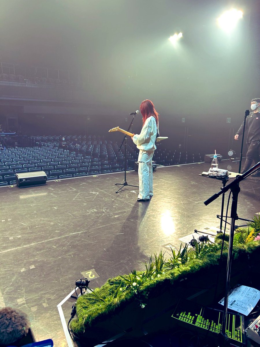 aina_BiSH's tweet photo. ハリネズミスマイルZEPP福岡
ありがとうございました🦔🪡🤍

アヒルちゃんたちの熱気で
シャウトしすぎた喉が一気に回復！笑
すごかったです。楽しかったー！！！
いっぱい一緒に歌ってくれてありがとう🥲 https://t.co/o5OAJmKBqD