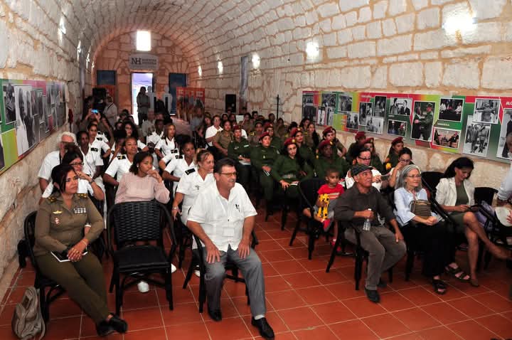 🇨🇺 #Cuba Presentan multimedia sobre Asela de los Santos en el Proyecto Cultural Nuestra Historia.
El material, ofrece una mirada profunda a la trayectoria de la combatiente de la clandestinidad y Heroína del Trabajo.