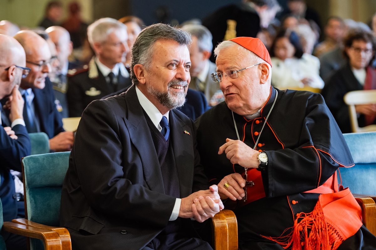 Il Presidente Mattarella all’@unistrapg per i 100 anni dell’Ateneo. La cerimonia nell'Aula Magna di Palazzo Gallenga con le autorità, i rappresentanti delle istituzioni, le forze dell’ordine e una rappresentanza degli studenti e del personale docente e amministrativo.