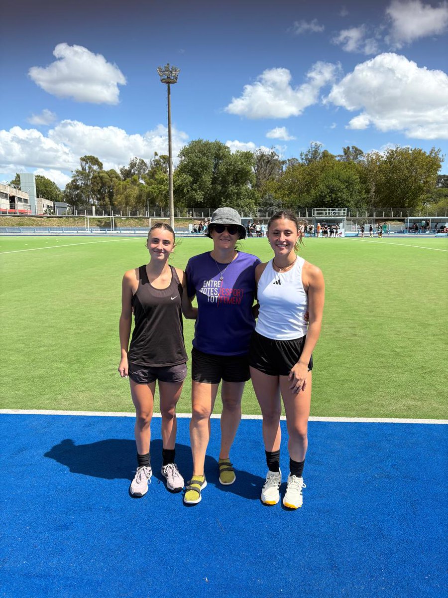 CuencaFeOficial's tweet photo. CENTRO NACIONAL DE ENTRENAMIENTO REGION BONAERENSE, hoy y mañana en Mar del Plata se está desarrollando el Plan Nacional de la CAH, Región Bonaerene.Cuenca tiene dos representantes,Valentina Sirito y Graciana Tapo, Sub 16,acompañadas por la entrenadora, Romina Mela. 
Ampliaremos! https://t.co/I1F6ixGxQQ