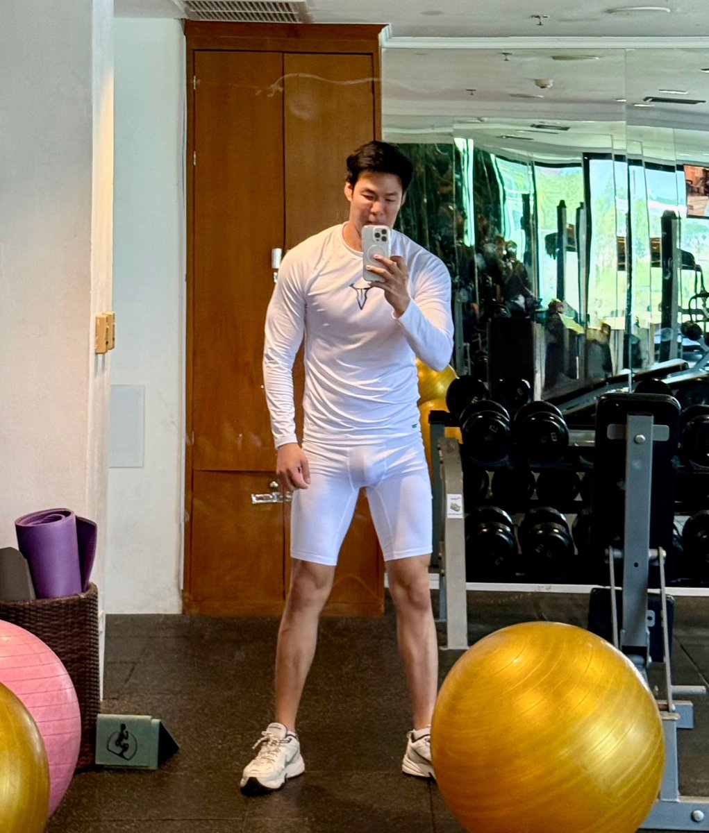 Pattawee tweet media