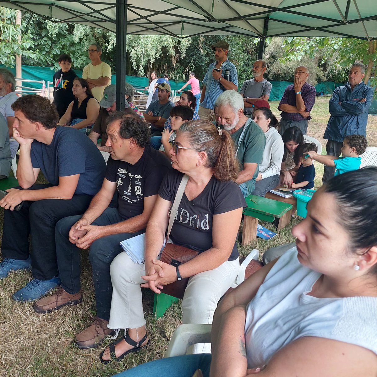 PlanAgro's tweet photo. #Ayer, domingo en 📌Encuentro @delovino y la Granja
#Día2 - Talleres - Programa Capacitación
✔️Mateando y conversando
✔️Análisis de suelo y fertilización
🖼️ℹ️👉https://t.co/KnFjP6JtE5
@fvetuy @SUL_uy @FagroUdelar #DIGEGRA #DescentraUy @MGAPUruguay @IdCanelones #PlanAgro https://t.co/2YY0N6h4zv