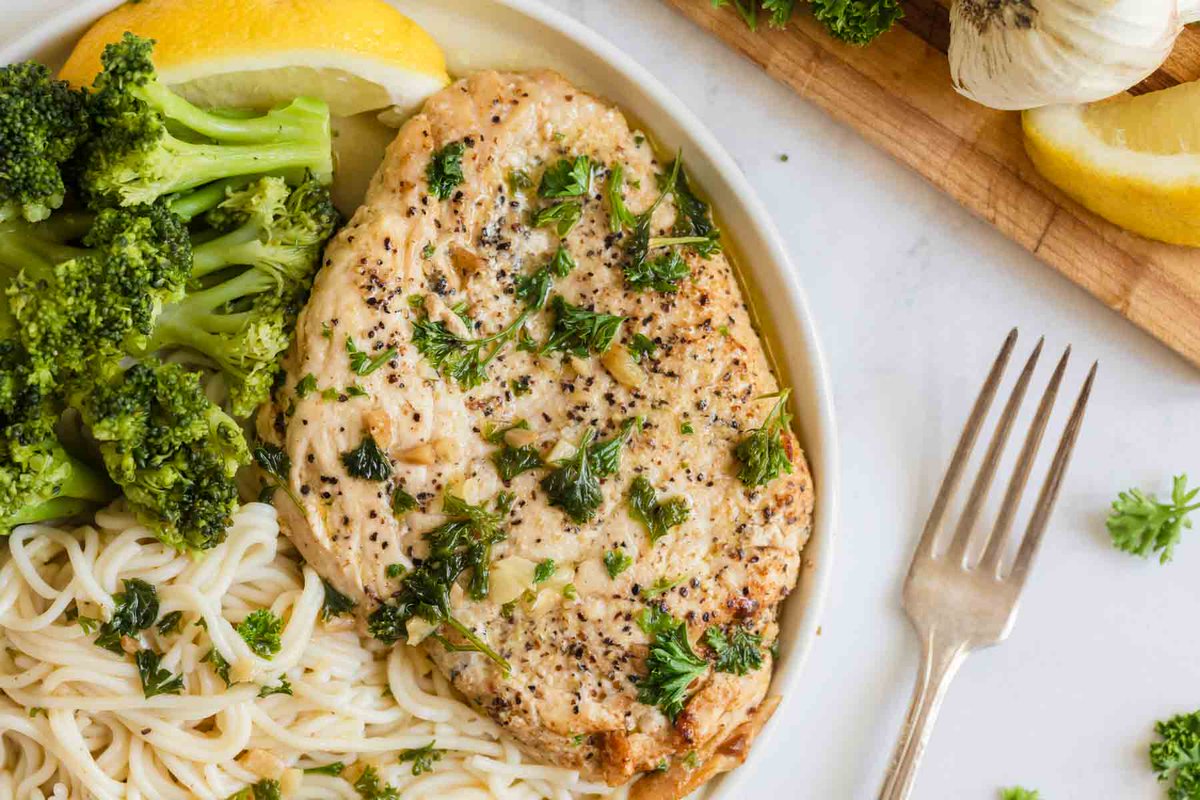 Fork-tender garlic butter chicken bathes chicken breasts in a rich, garlicky sauce for an easy dish that's ready in 20 minutes. Add a squeeze of lemon and serve this flavorful chicken with roasted or mashed potatoes! #ChickenRecipe
l8r.it/evlj