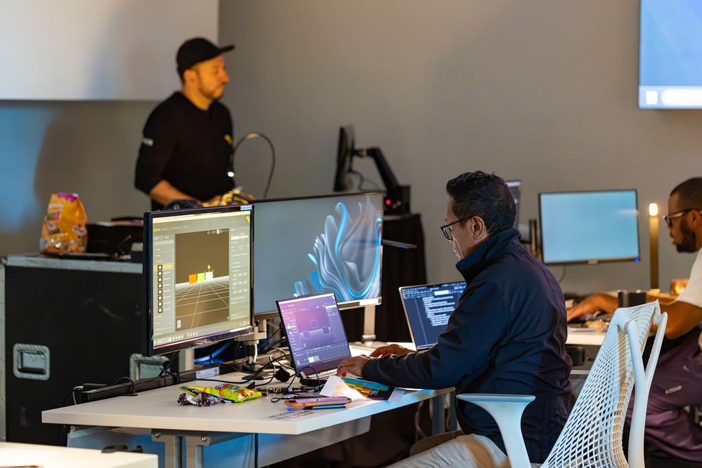 Evolve Technology tweet media