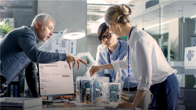 Accelerate your innovation process with the 3M Digital Materials Hub! Engineers in automotive, aerospace, consumer electronics and more can now quickly assess material data, expedite simulations and design at speed. #3Mer bit.ly/4i3q5cQ
