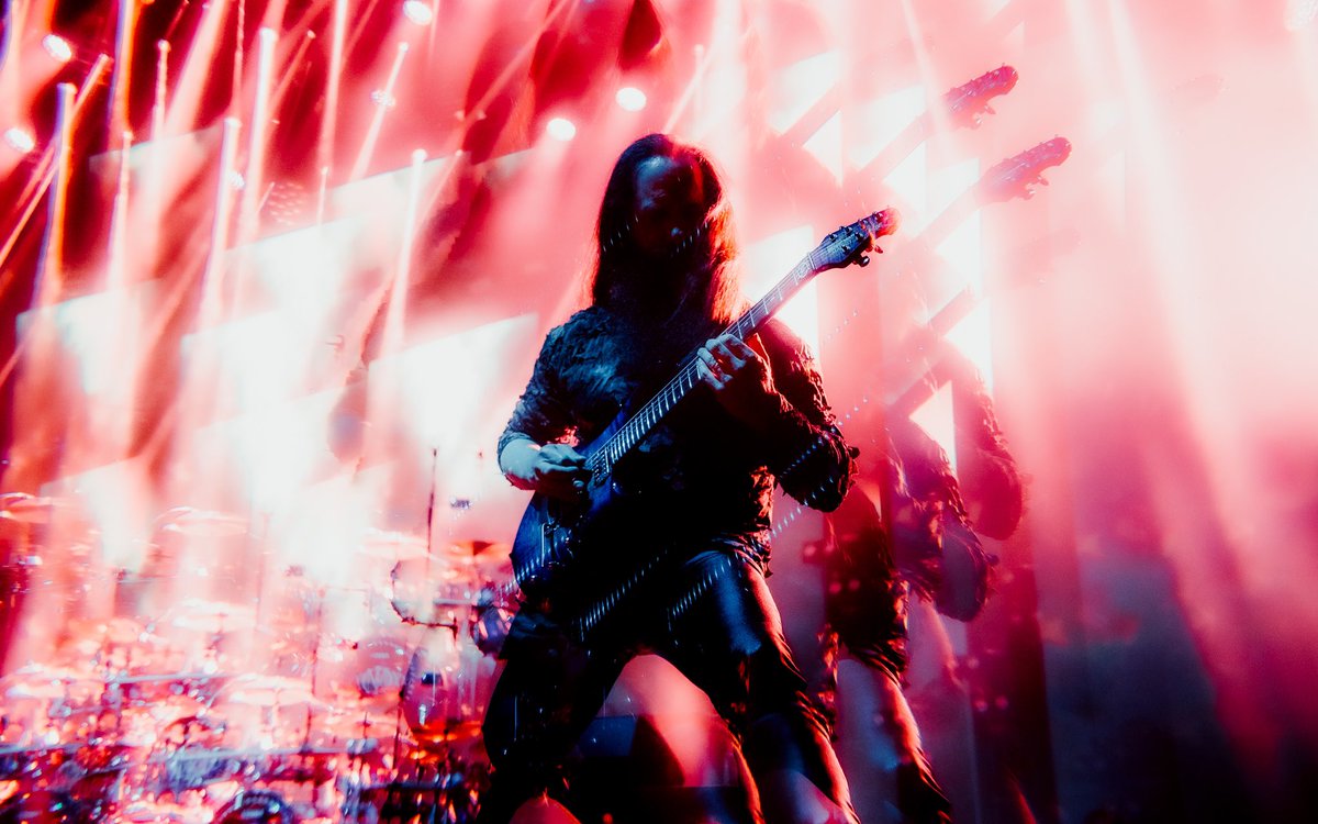 Such a thrill playing to these amazing crowds of happy <a href="/dreamtheaternet/">Dream Theater</a> fans 🤘

📸 <a href="/WorkByWolfe/">w</a>