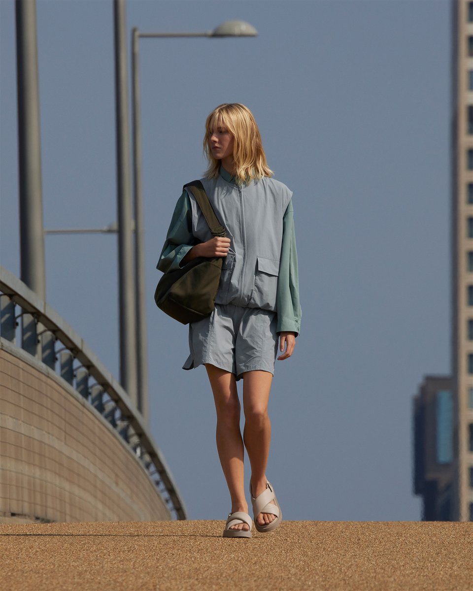 UNIQLO : C 2025 Spring/Summer is coming soon! 

A collection that explores new technical fabrics and innovations to create the perfectly elevated, everyday uniform. Preview the full collection online now: bit.ly/4hWqtdn