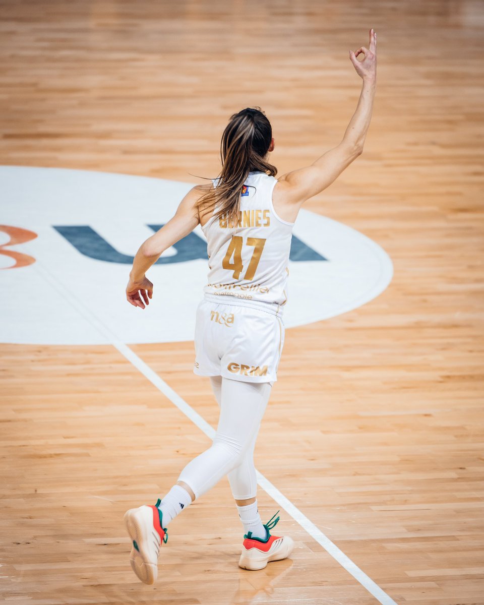 La main en feu face aux Flammes.

🔥 18 PTS (season high)
🔥 9 PAD
🔥 5-7 À 3-PTS (season high)
🔥 28 EVAL (season high)

#BLMA | 📸 @mariecmphotography / ig