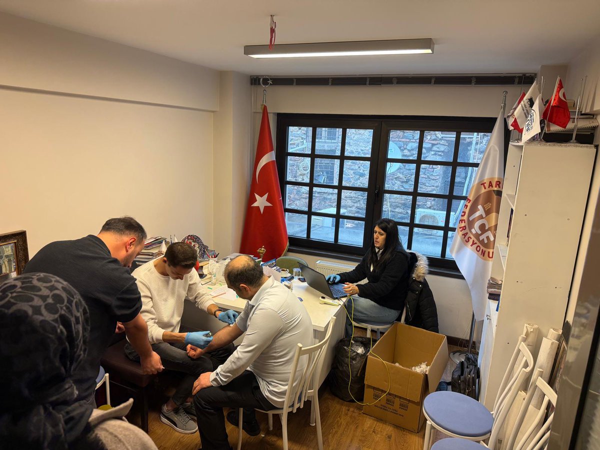 Bursatarihi's tweet photo. Bursa Tarihi Çarşı Hanlar Birliği Derneği olarak anlaşma sağladığımız İşinuzmanı OSGB ile bugün ilk sağlık terliklerini gerçekleştirdik. https://t.co/BzUc5r6kH9