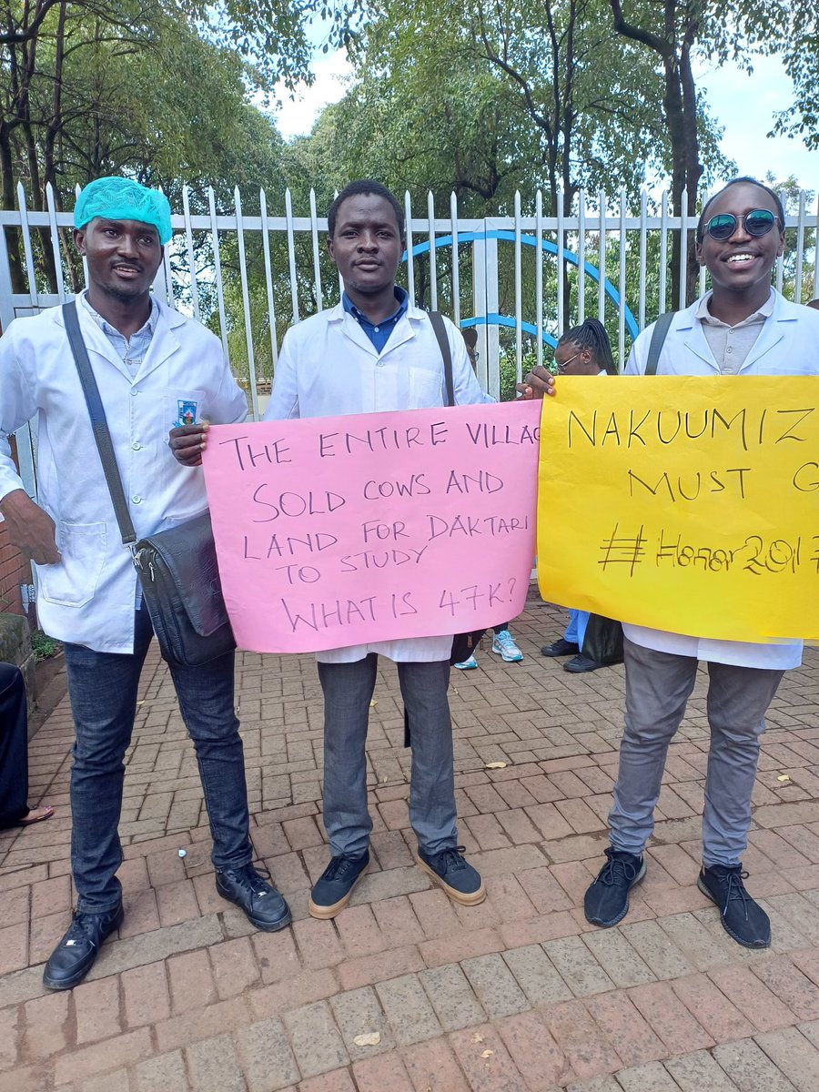 NicholusCollin4's tweet photo. Someone tell @MOH_Kenya that we still have the very whistles and vuvuzelas we used against @Nakhumicha_S and we won't hesitate using them again. They must post medical interns and pay as per CBA 2017. That is non negotiable #postmedinterns https://t.co/Nsli3Ul7l4