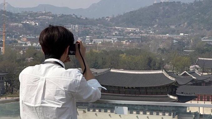 byjongseongie's tweet photo. 📸🖤 https://t.co/iHQwfQy8ye