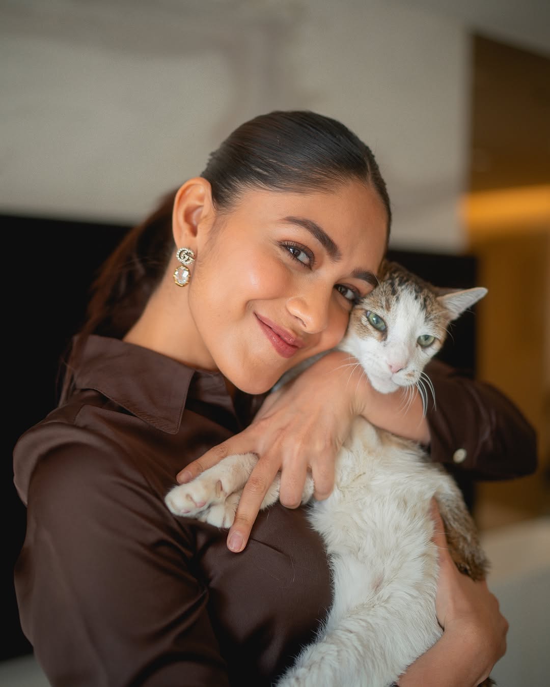 GkAY4FsWAAA1jaO?format=jpg&name=large