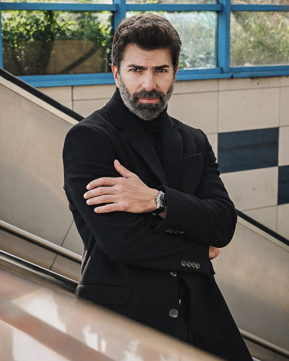 diziseyircisi's tweet image. #CenkTorun ve değişmeyen karizması 🖤